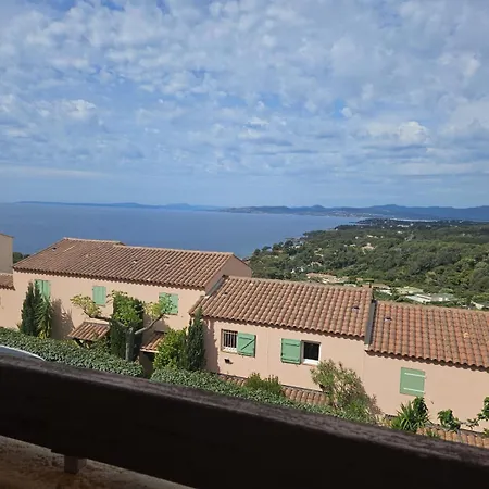 Lägenhet Vue Et Esterel Avec Piscine
