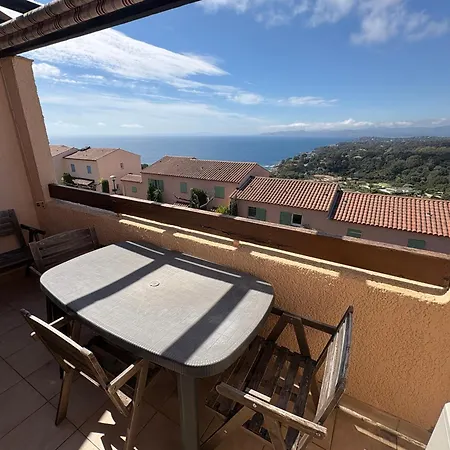 Lägenhet Vue Et Esterel Avec Piscine Saint-Raphaël